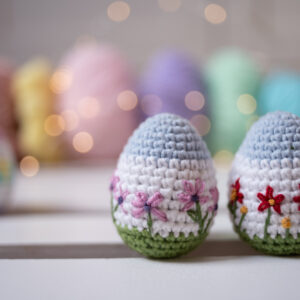 jajko dla kota pisanka z kocimiętką